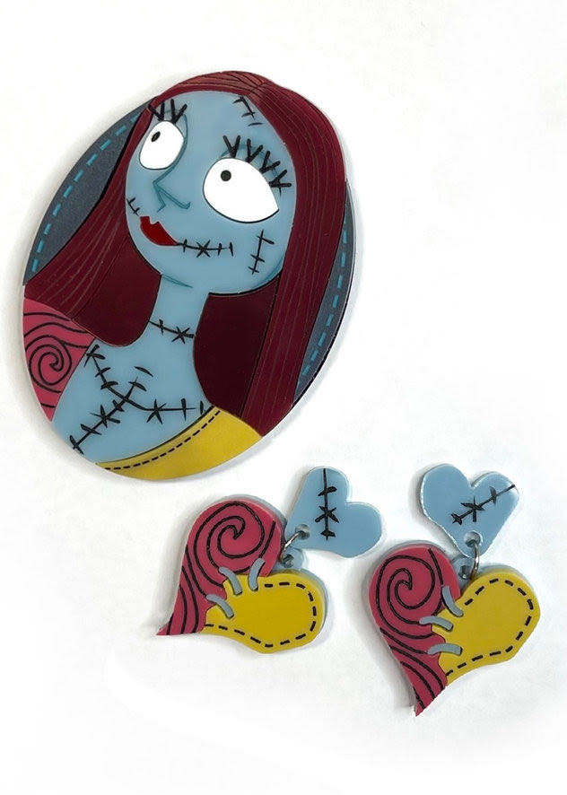 TMOMJ - Sally Portrait - Brooch pin collectible - Main Image 3