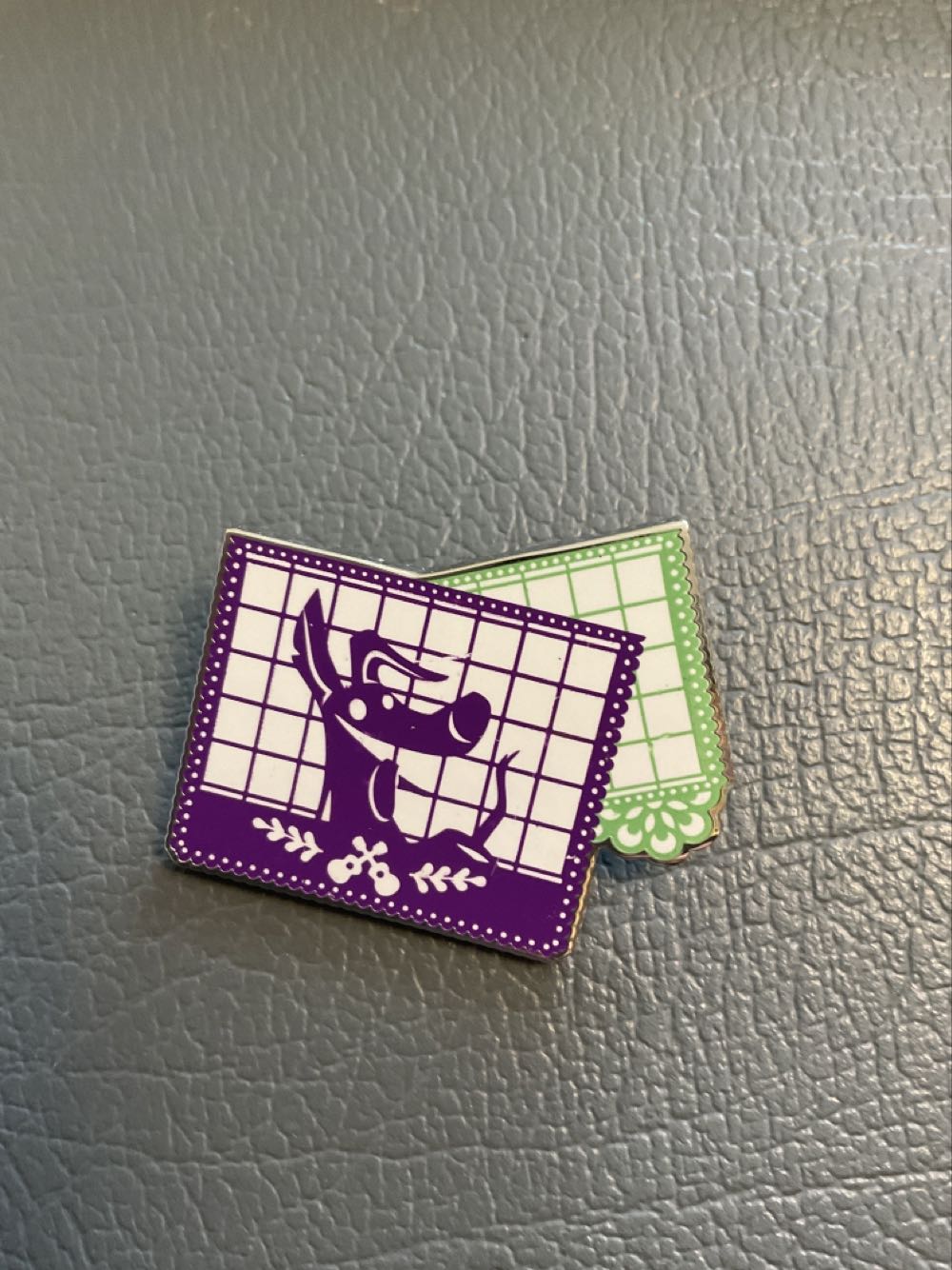 Coco - Mystery Box - Ernesto De La Cruz  pin collectible - Main Image 1