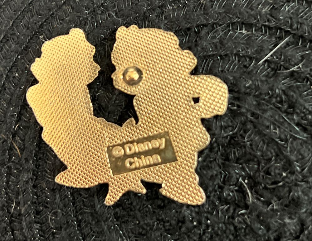 Chip N Dale Ice Hockey  pin collectible - Main Image 2