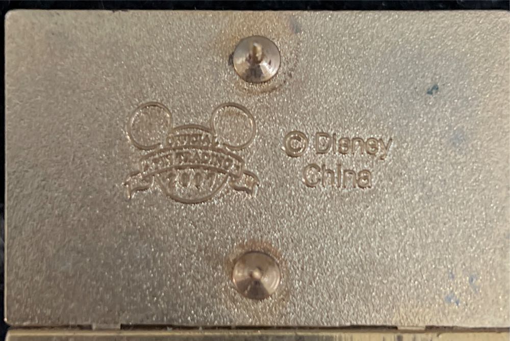 Chip N Dale Hanted Manson 3d Pin - 3D Attraction pin collectible - Main Image 3