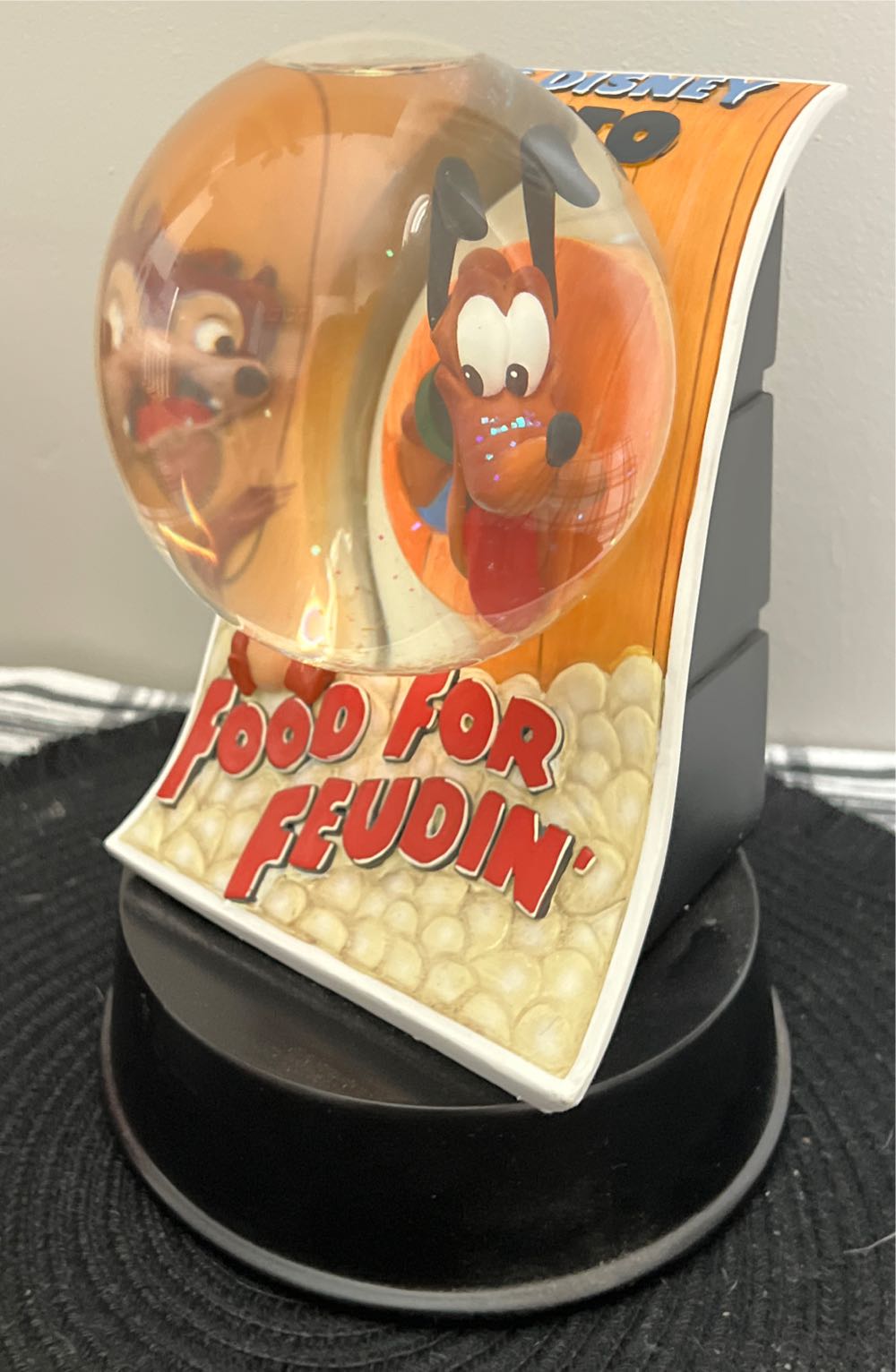Chip N Dale With Pluto Food For Feudin’ - Collectible Pin Set pin collectible - Main Image 4