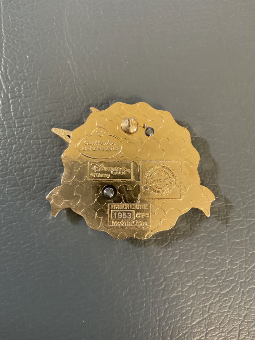 Tinkerbell - Cast Member 2013 - Ltd Edition 1953/3013  pin collectible - Main Image 2