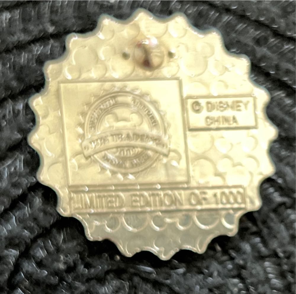 Chip N Dale Bottle Cap - WdW Mystery Pin pin collectible - Main Image 2