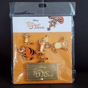 Donald And Goofy At Partners Statue