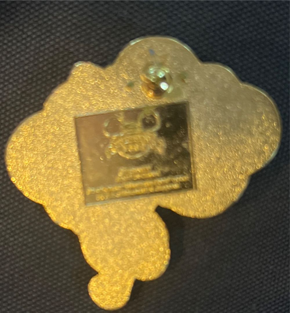 Winnie The Pooh w/Balloon  Set 2002  pin collectible - Main Image 2