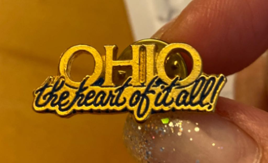 Pokémon Center: Giant Pins - Gigantamax Snorlax