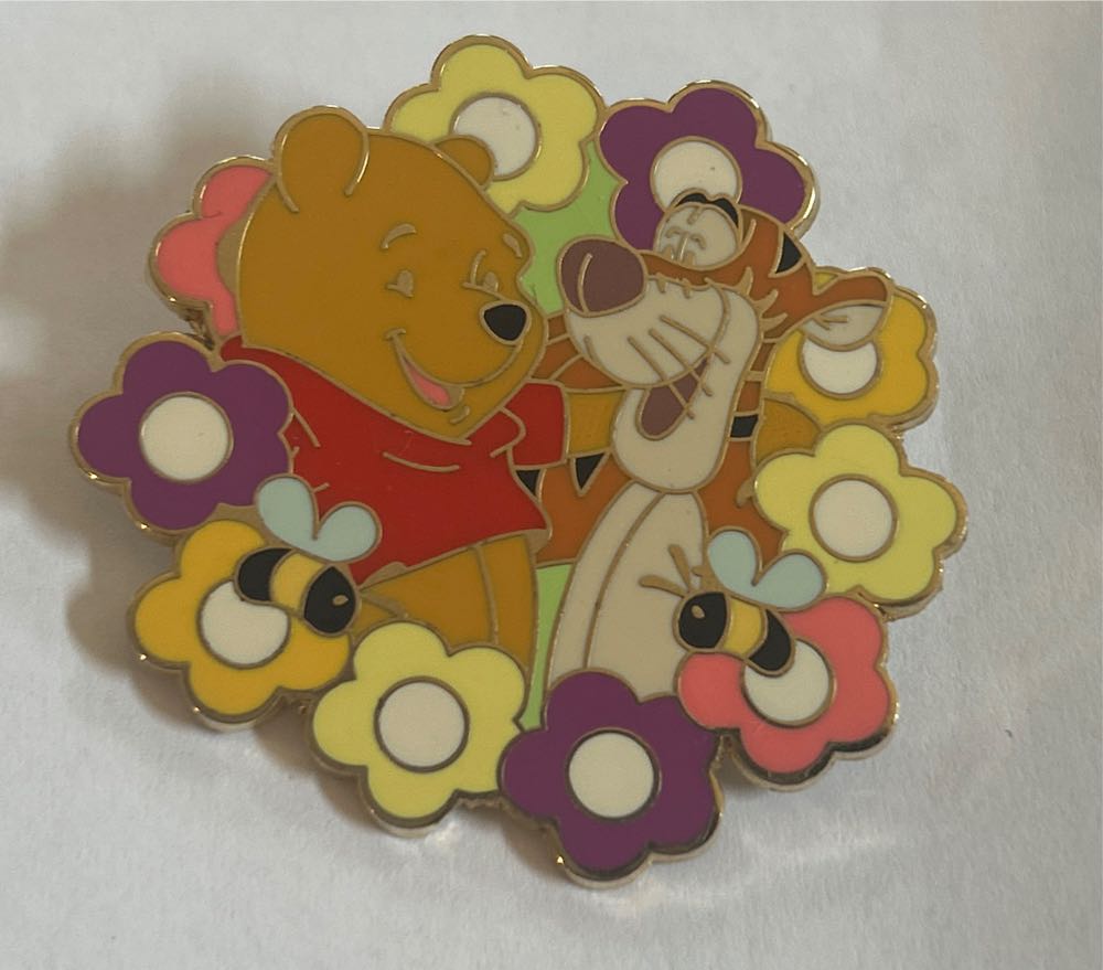 International Spy Museum V For Vendetta White Mask