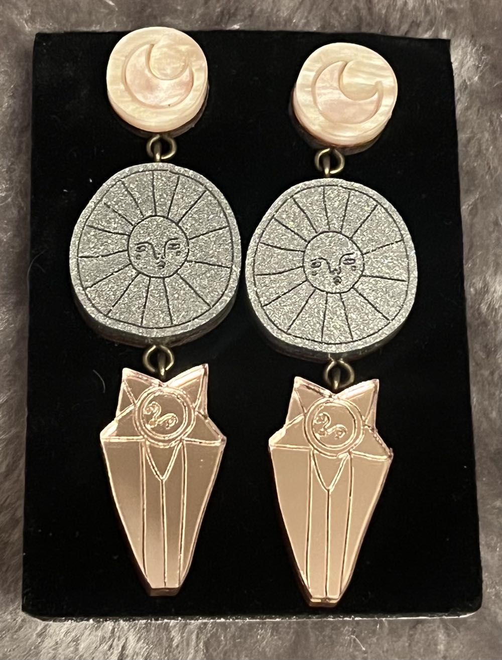 Lou Clarke - Space Oddity Convoy Earrings - Earrings pin collectible - Main Image 2