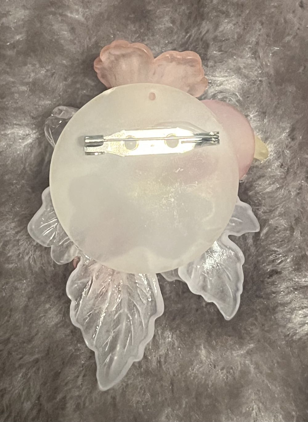 Unknown - Frosted Boutonniere - Brooch pin collectible - Main Image 2