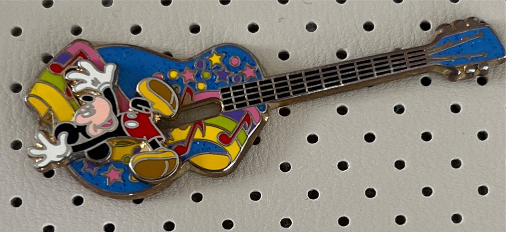 Beach Club Resort Mickey Relaxing 