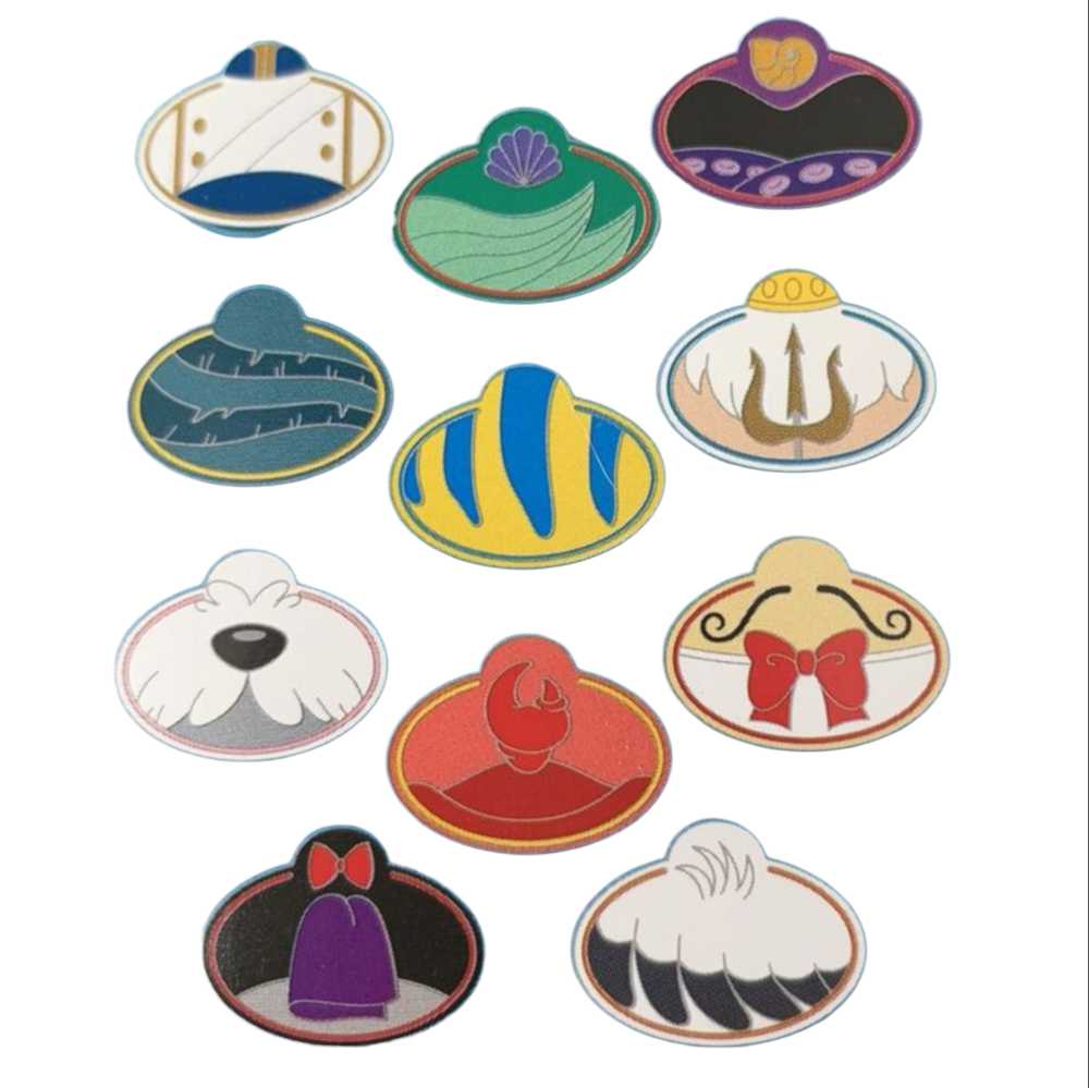 Flounder - What’s My Name? - Badges Mystery Collection - The Little Mermaid  pin collectible - Main Image 2