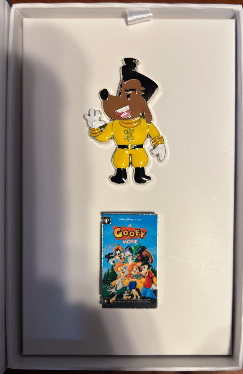 A Goofy Movie - VHS Series  pin collectible [Barcode 465056749097] - Main Image 2