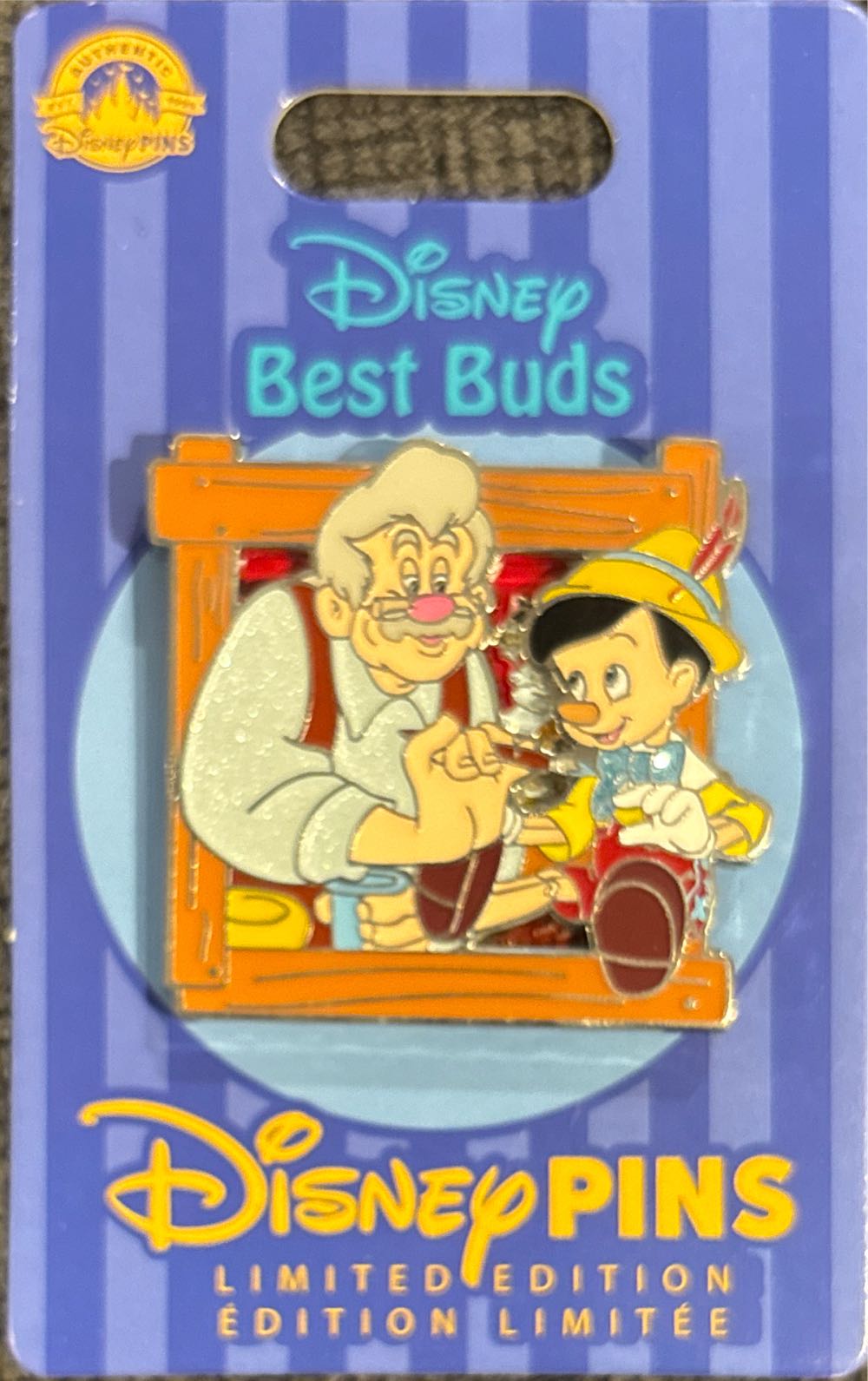 Pinocchio/Geppetto - Best Buds - Layered pin collectible [Barcode 400953816954] - Main Image 3