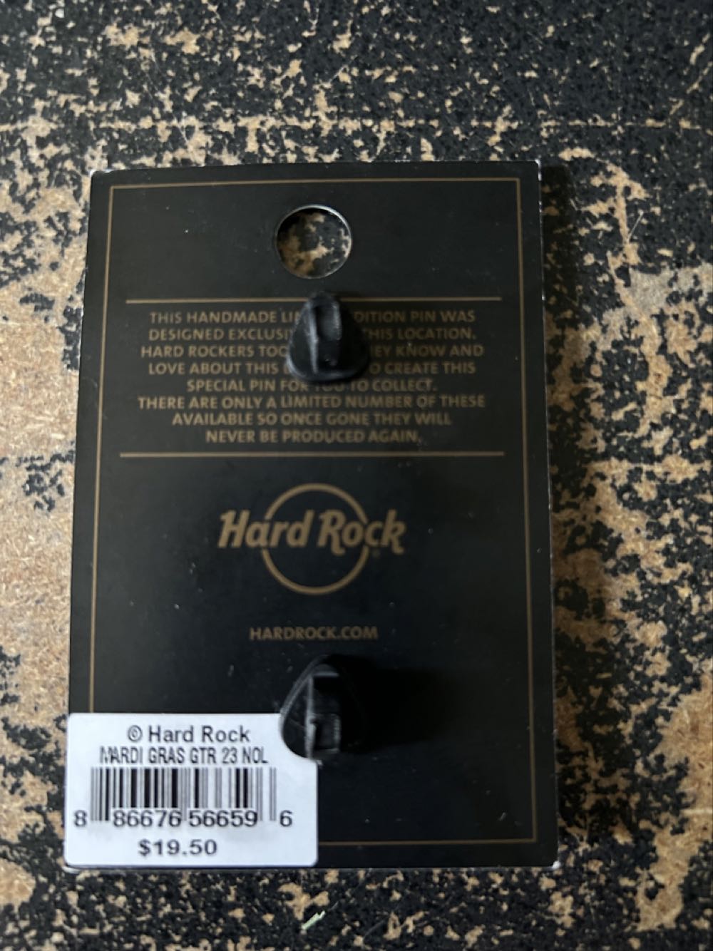 HRC: New Orleans 2023 Mardi Gras Guitar - Commemerative Pin pin collectible [Barcode 886676566596] - Main Image 2