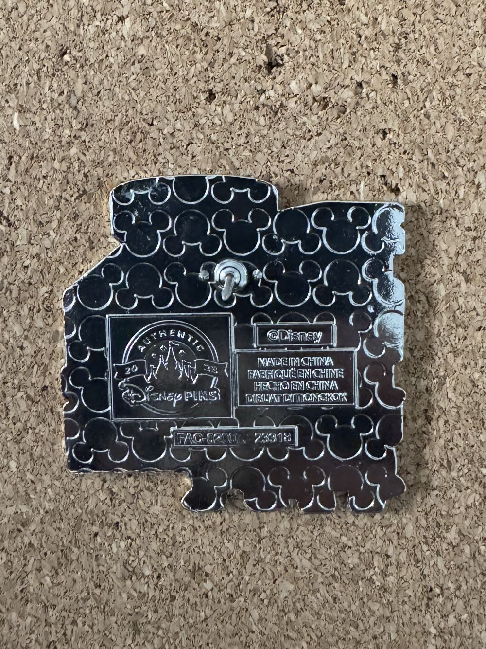 Space Mountain - Stitch with Nipper the Robot Dog - Hard Enamel, Metal pin collectible - Main Image 2