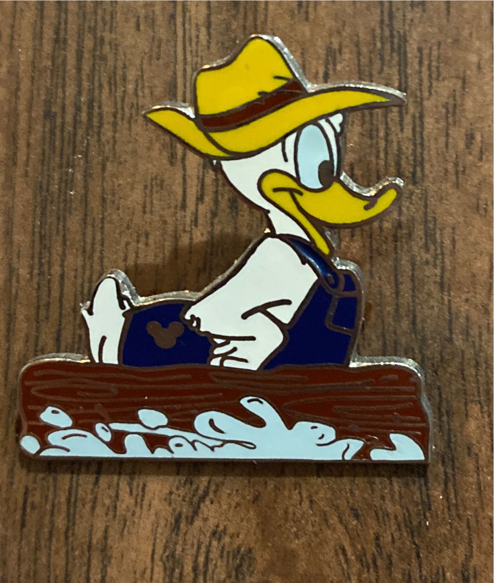 HRC: Los Angeles Guitar Pin With Hollywood Star