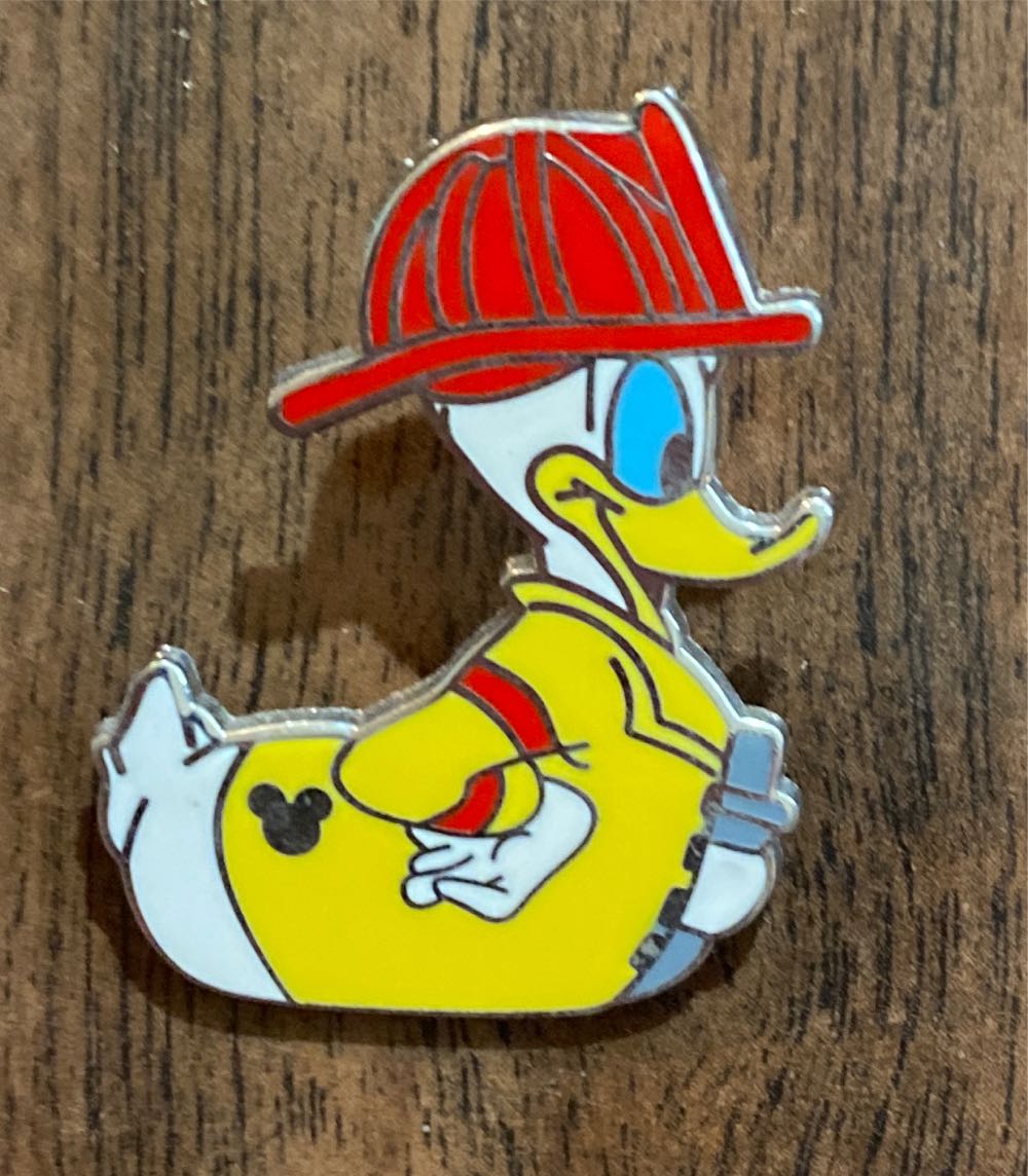 Cruella de Vil FigPin