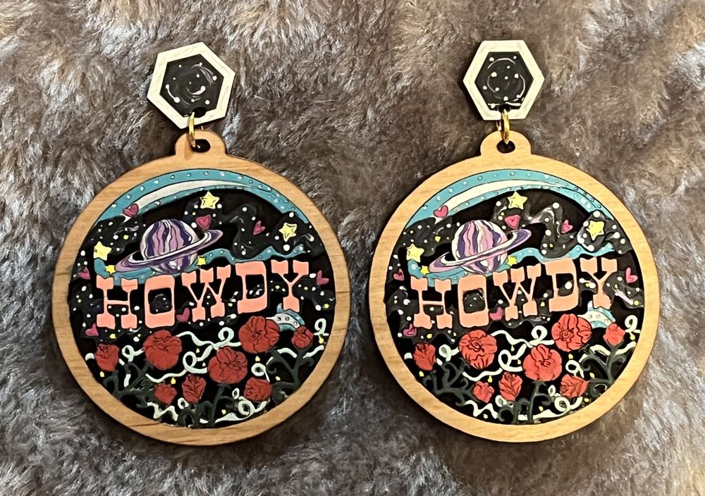 Rylee & Ink - Howdy Dangles - Earrings pin collectible - Main Image 4