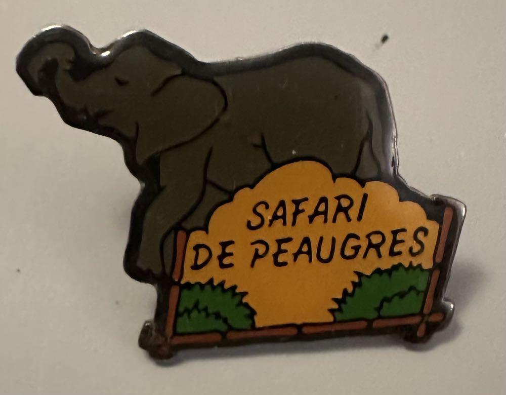 Characters On Parade - Peter Pan - Ltd Edition 2750