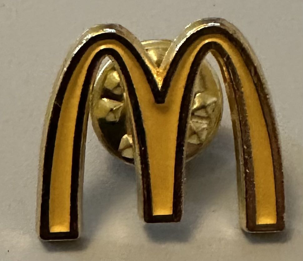 Winnie The Pooh 4 Pin Booster Set KDS