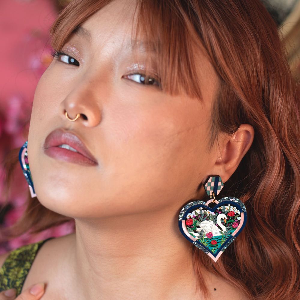 Rylee & Ink - Sparkling Swan Dangles - Earrings pin collectible - Main Image 3