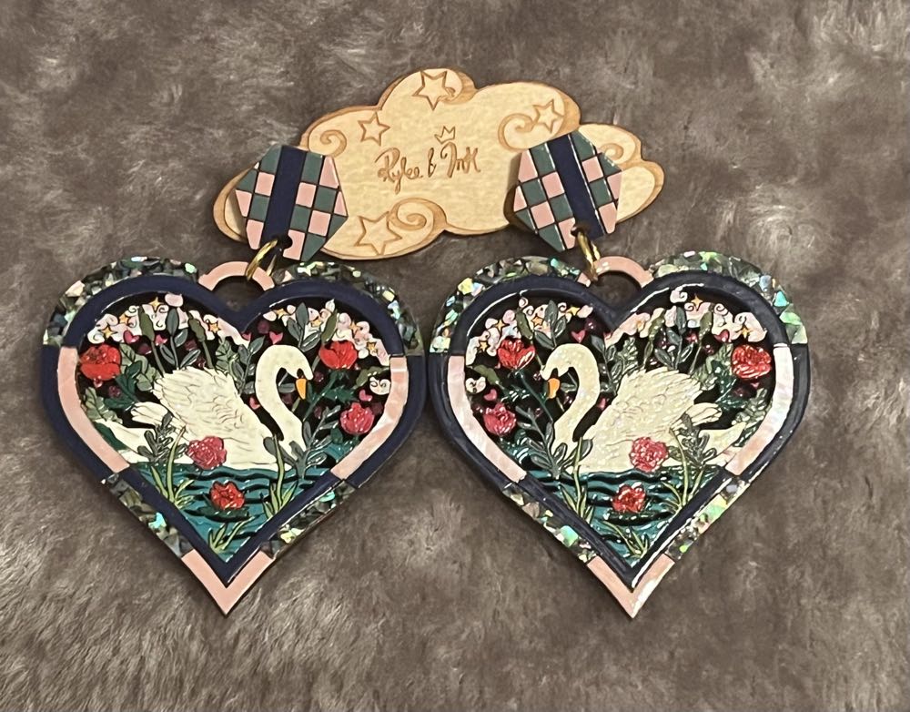 Rylee & Ink - Sparkling Swan Dangles - Earrings pin collectible - Main Image 4