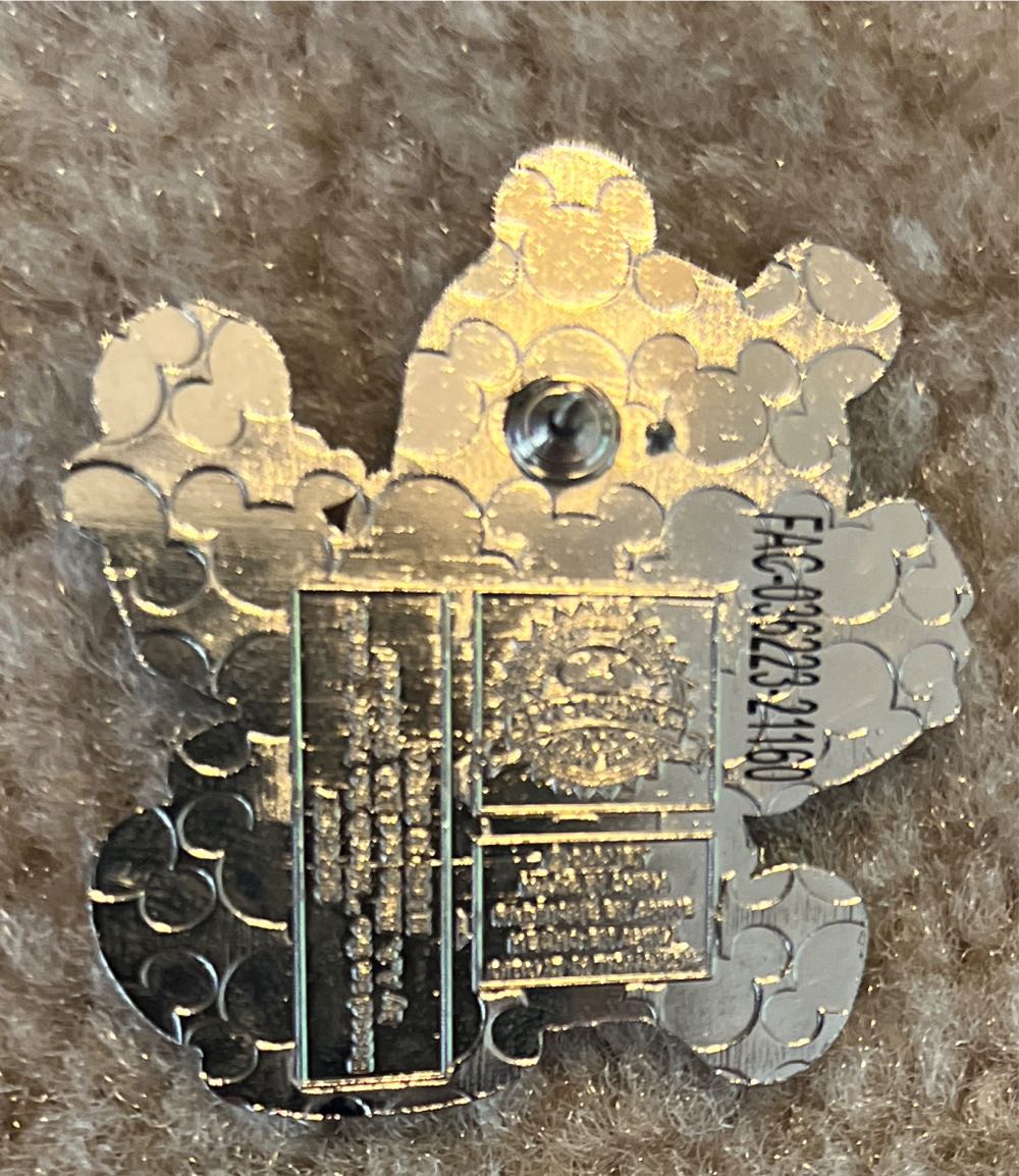 Winnie The Pooh Cookie Jar  pin collectible - Main Image 2