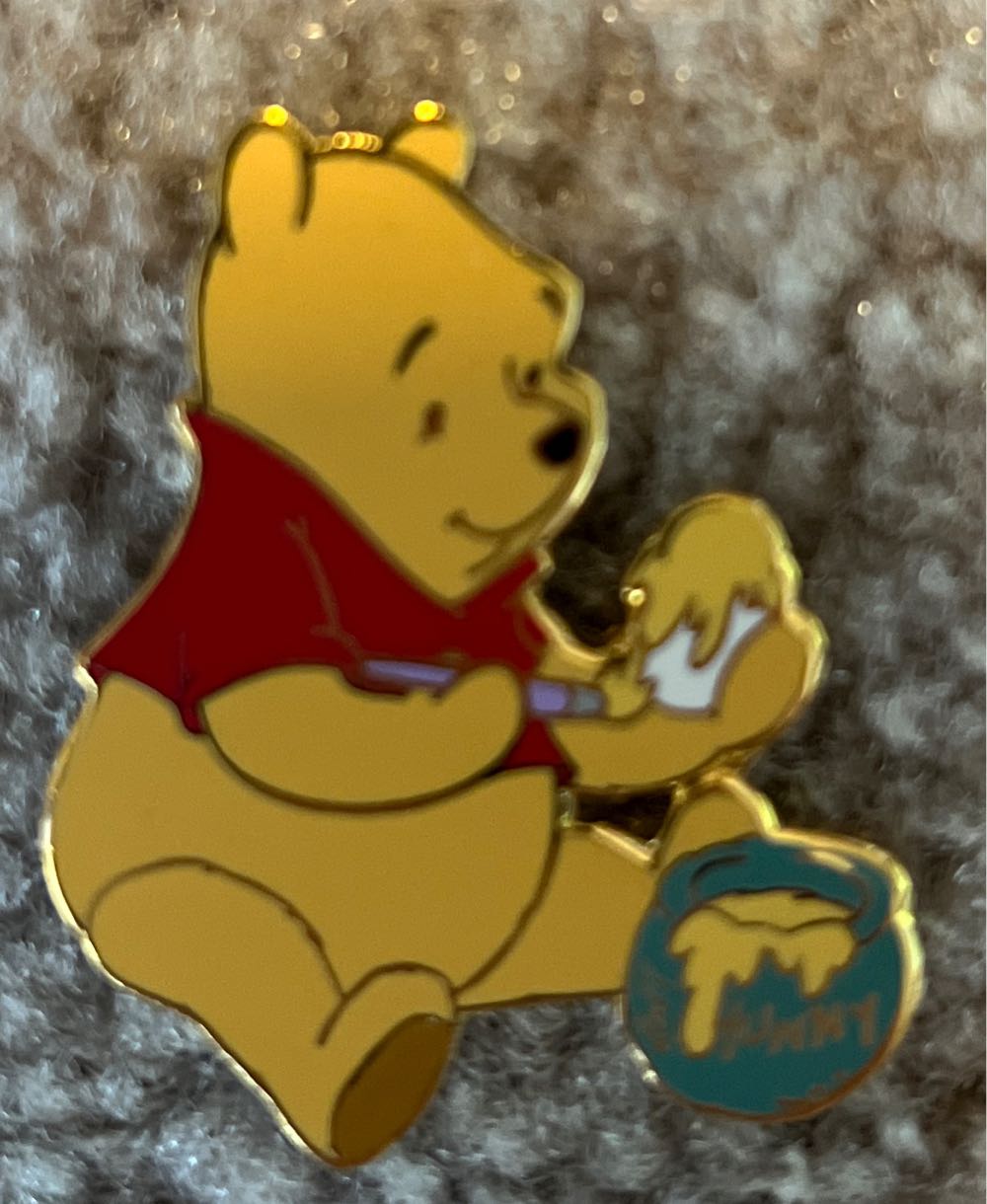 Haunted Mansion Singing Bust Completer - Hidden Mickey