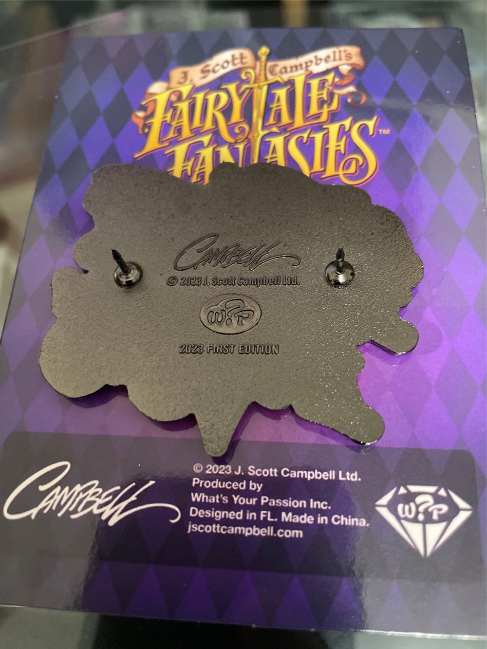 Fairytale Fantasies Crest, 2023 First Edition, J. Scott Campbell pin collectible - Main Image 2