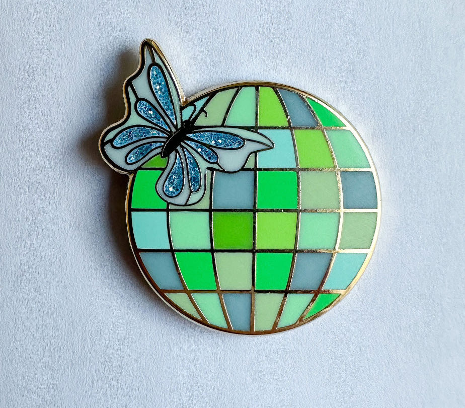 Mickey & Pluto Toontown Wish You Were Here Postcard Disney Parks One Family Le