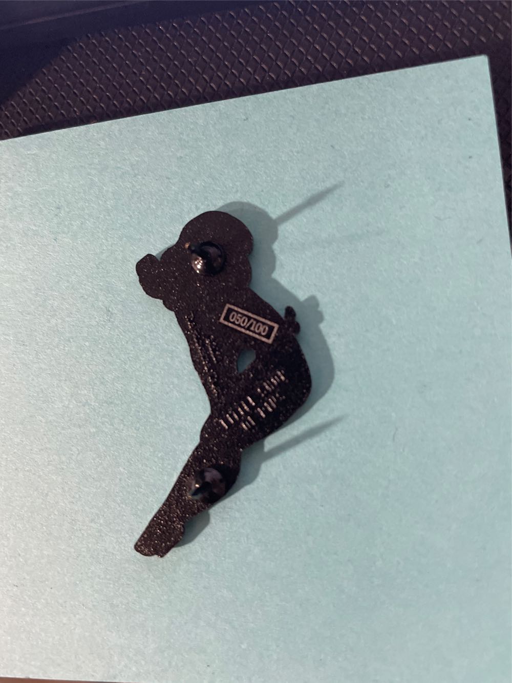 “Betty Pin”, Dave Stevens 019/100  pin collectible [Barcode 762221364094] - Main Image 4