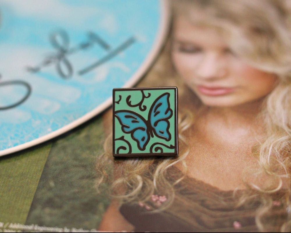 Old Fashion Mickey With Pink Square