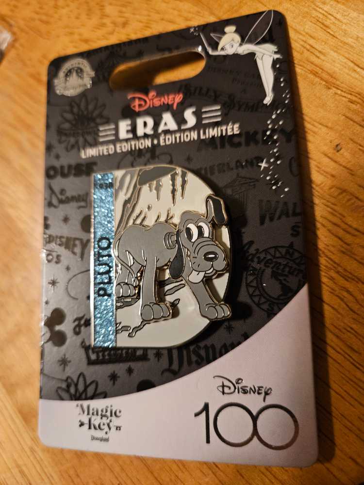 Pluto Disney 100 Eras Magic Key Dlr   pin collectible [Barcode 400958968528] - Main Image 2