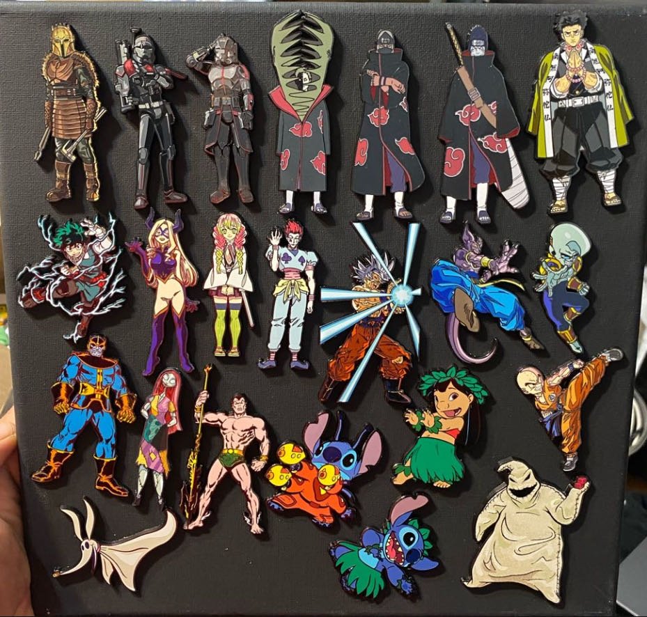 Fig Pin Lot 1✅  pin collectible - Main Image 2