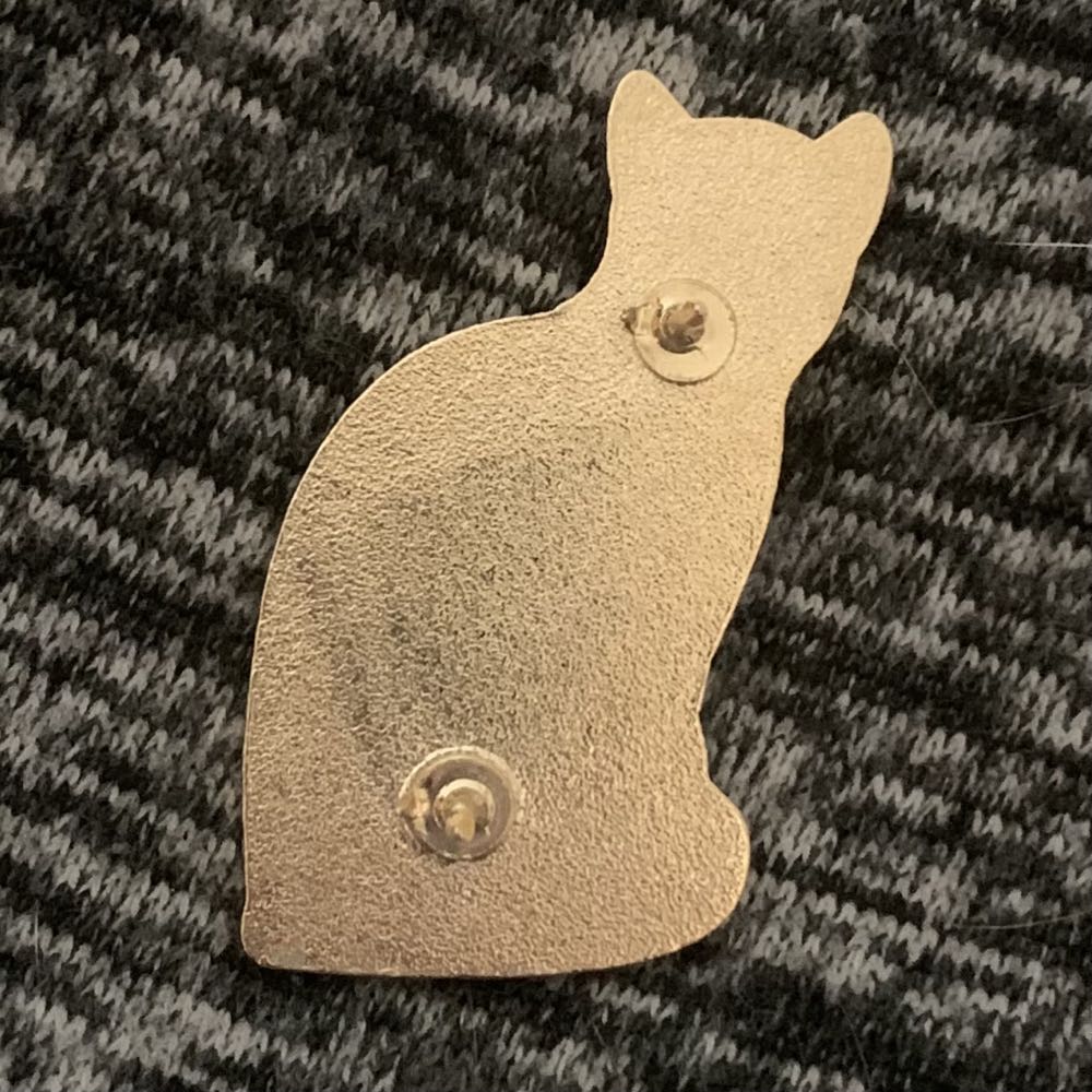 Willow Pattern Cat - Hard Enamel And Screenprint pin collectible - Main Image 2