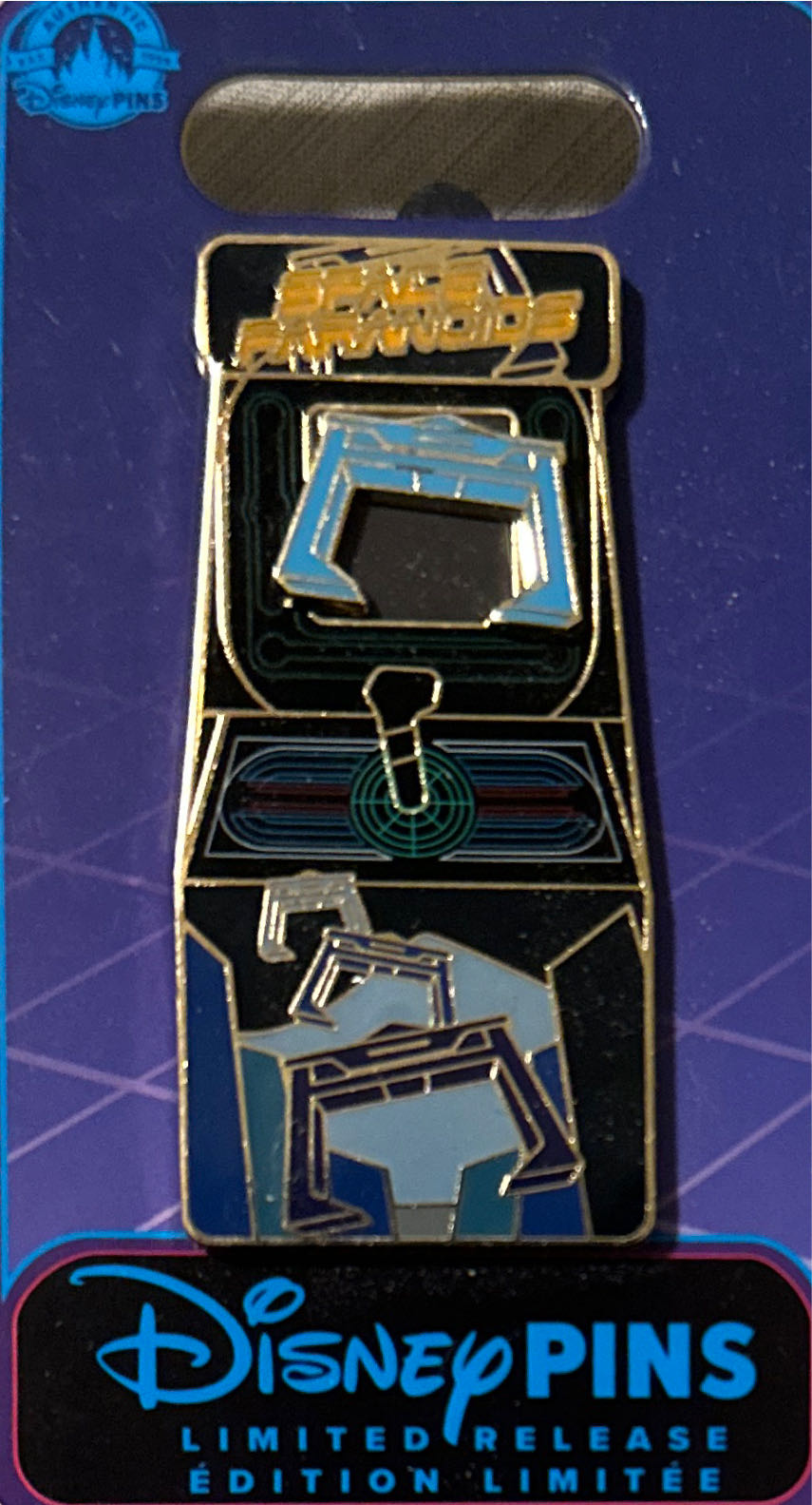 Minnie Mouse Tiki On The Beach Of Hawaii