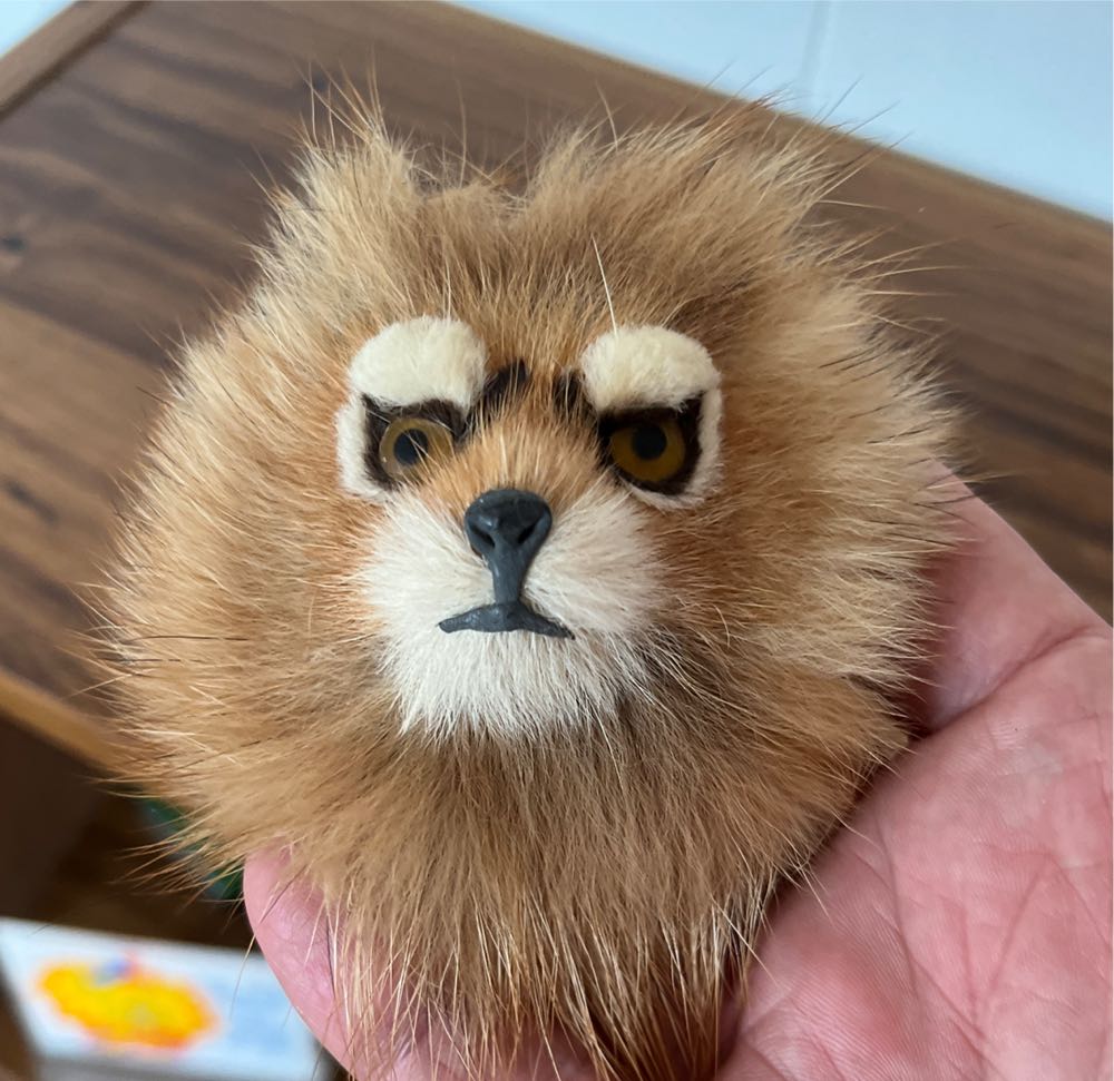 6  pin collectible - Main Image 3