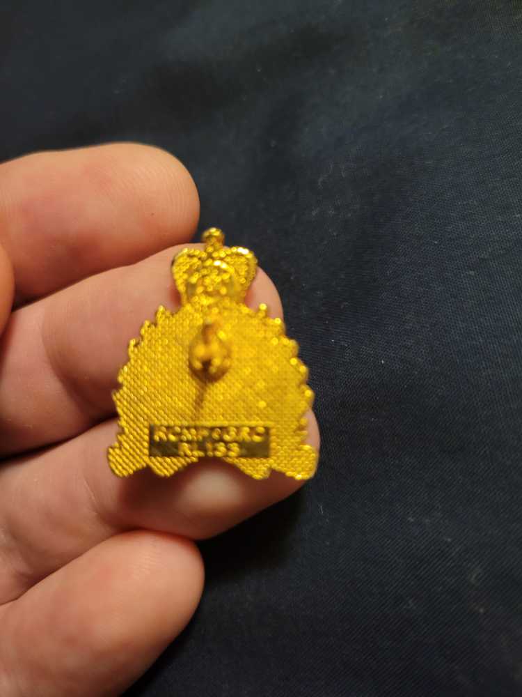 Rcmp  pin collectible - Main Image 3