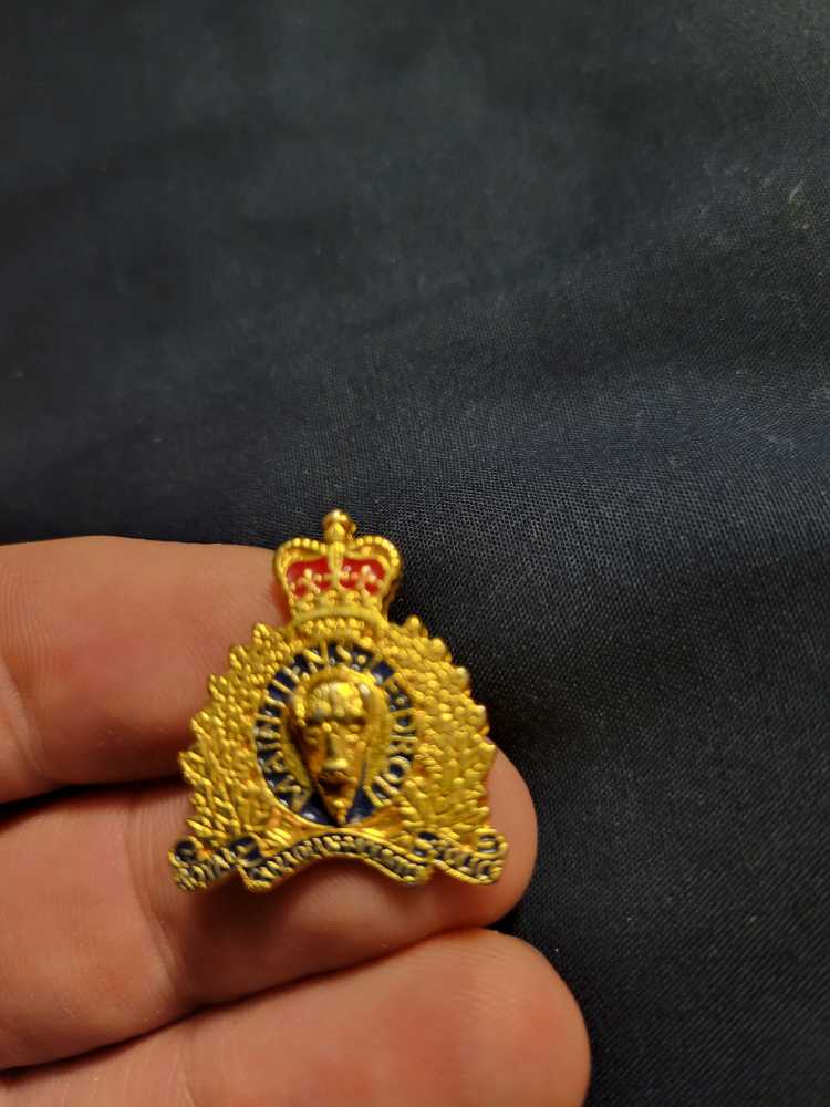 Rcmp  pin collectible - Main Image 4