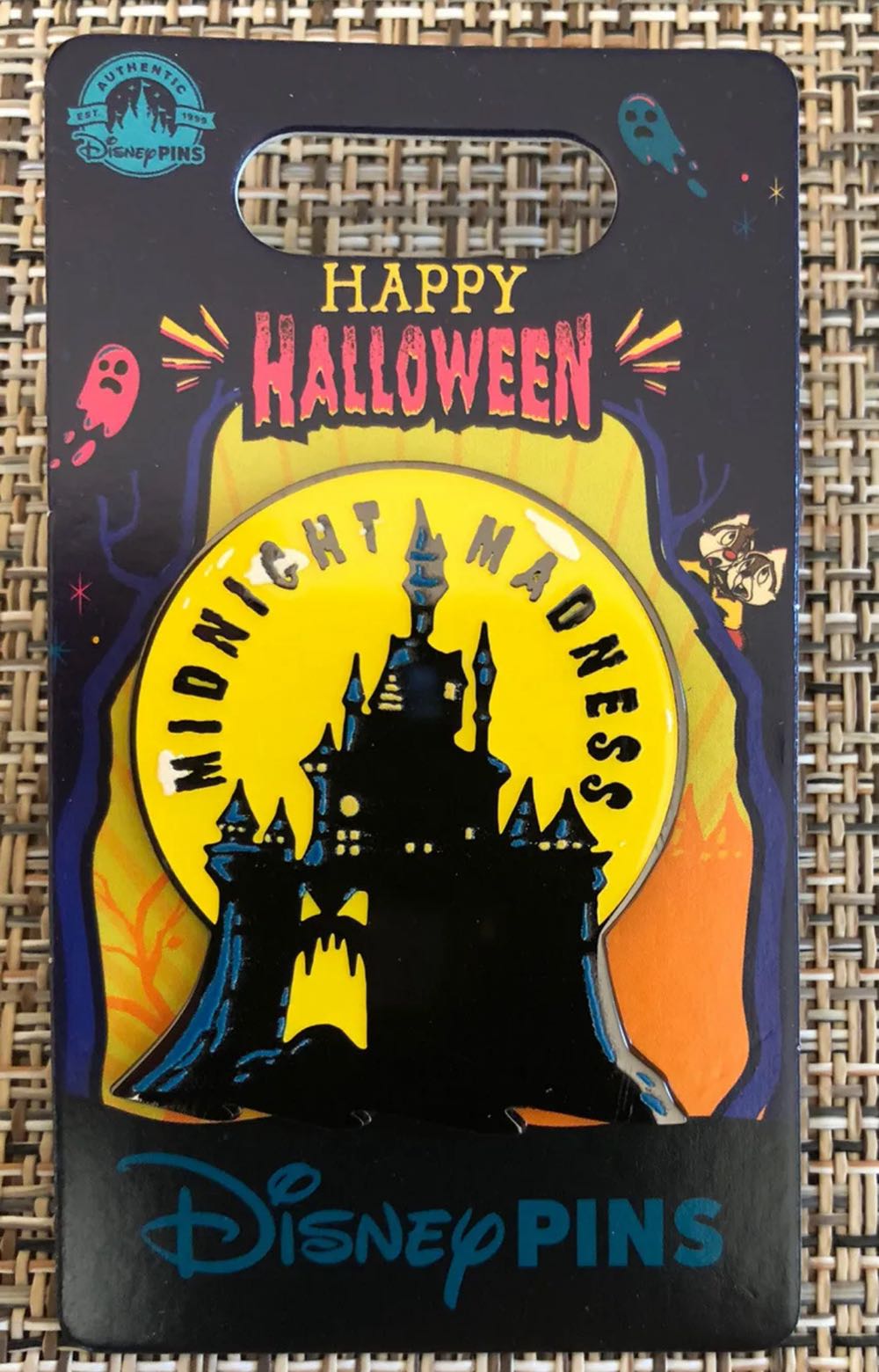 Happy Halloween Midnight Madness Castle Disney Parks New - Open Edition pin collectible [Barcode 400959019458] - Main Image 2