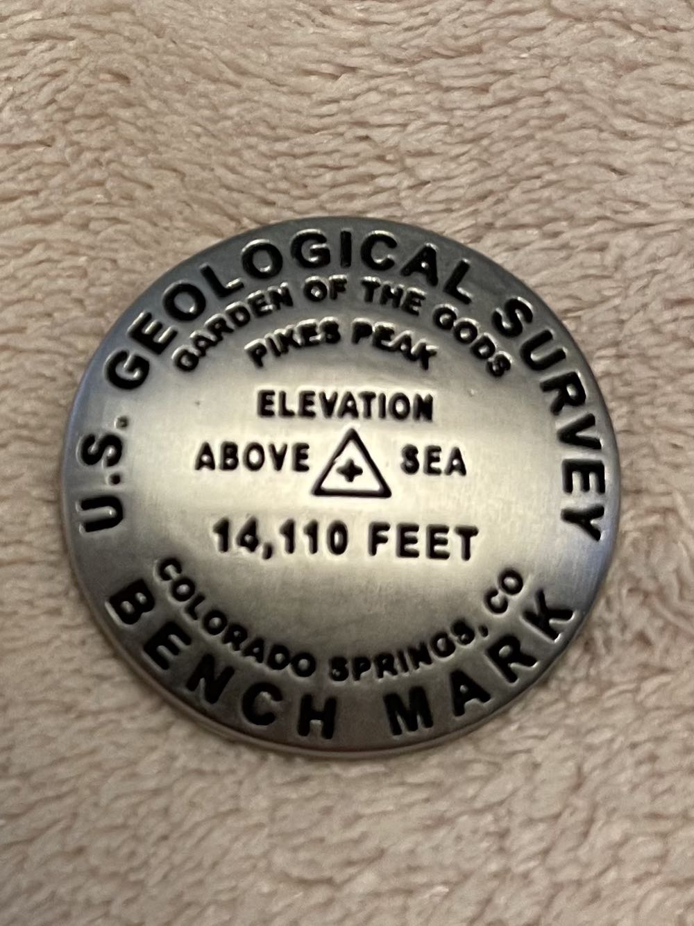 Disney Alice In Wonderland Book 3 Inch Collector Enamel Pin