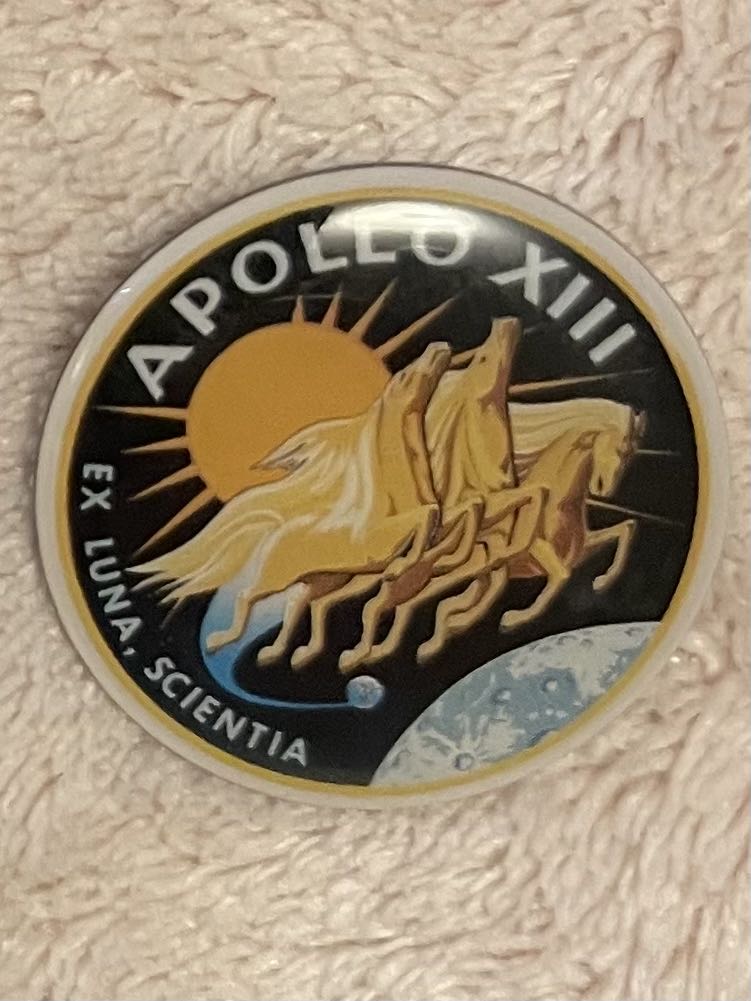 Disney Alice In Wonderland Book 3 Inch Collector Enamel Pin