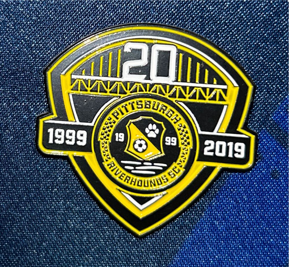 Destination: Pittsburgh, PA  pin collectible - Main Image 2