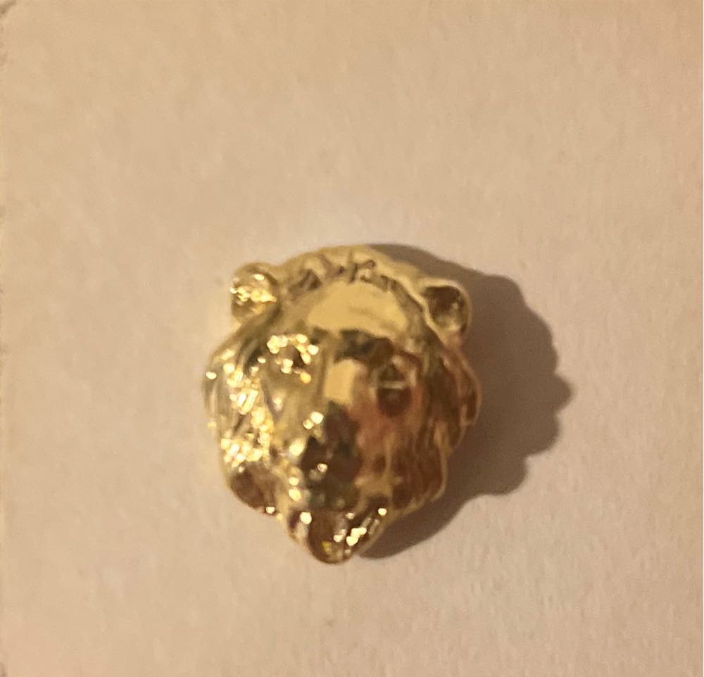 7  pin collectible - Main Image 3