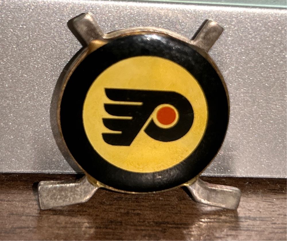 Flyers: Goalie 1991 - Lapel Pin pin collectible - Main Image 3