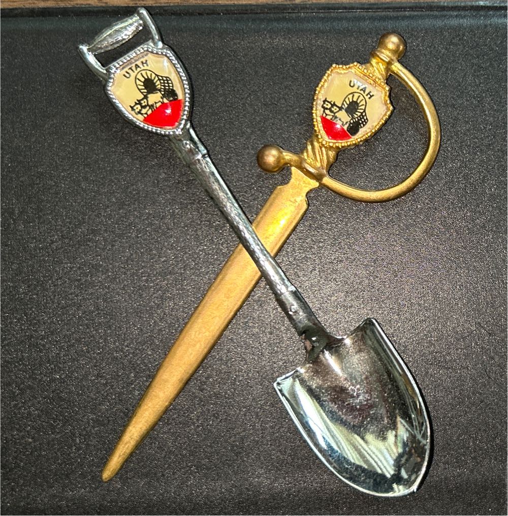 Animal Friend Perk Icon Pin