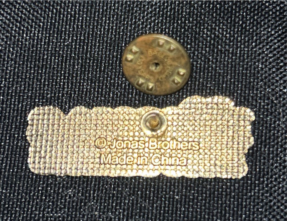 Jonas Brothers - Lapel Pin pin collectible - Main Image 2