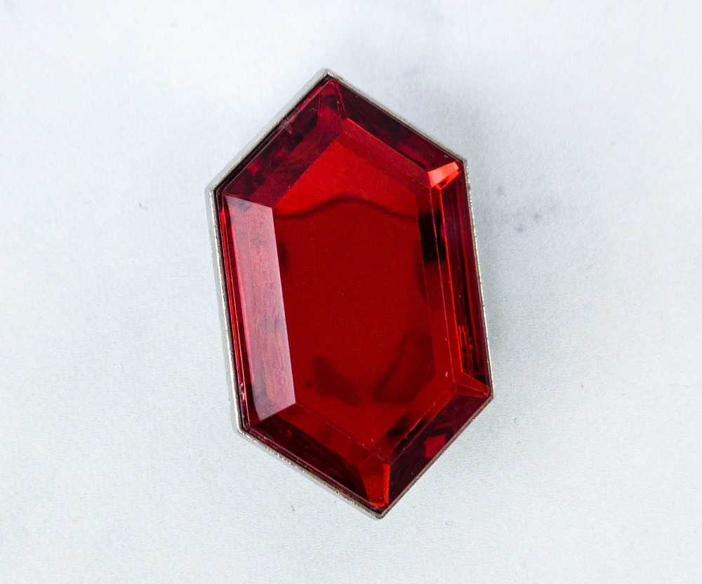 Red Rupee Pin - Hard Enamel pin collectible - Main Image 2