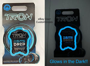 Rylee & Ink - Poinsettia Dangles