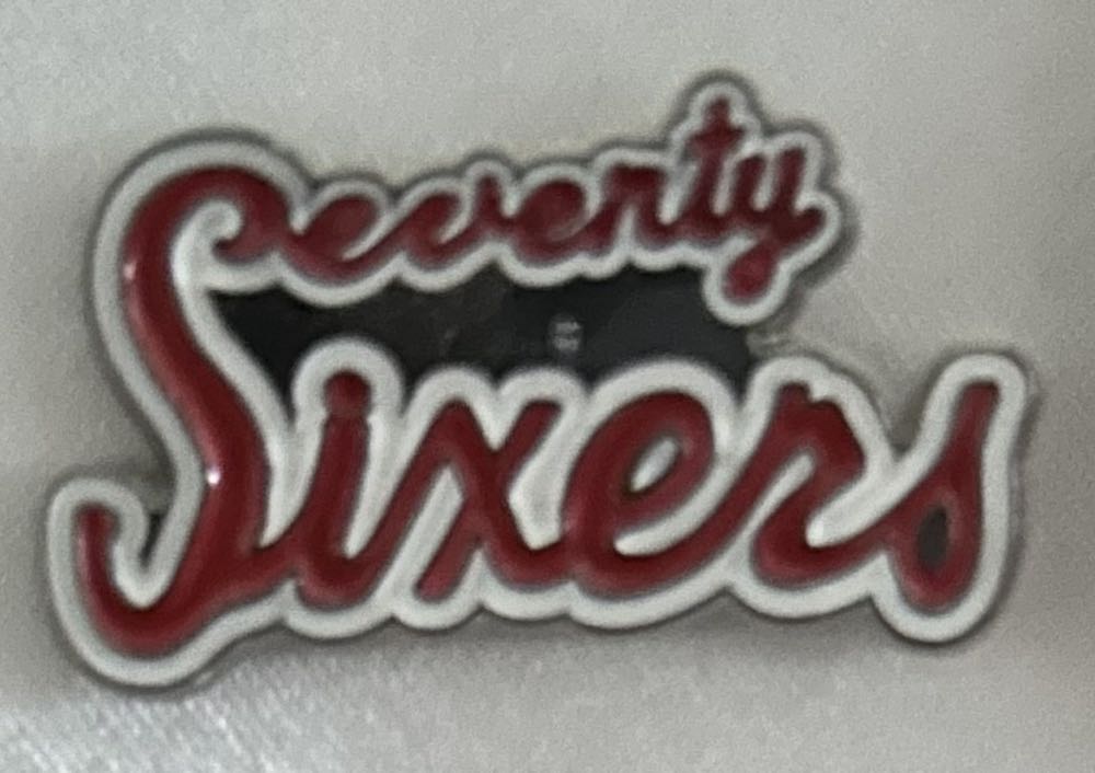 Universal Mini Chibi Marvel Pin Set Wolverine Spider Man Capt. America Hulk